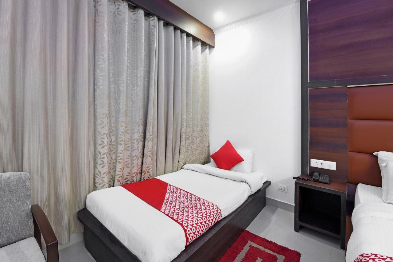 Hotel Oyo 23533 Mount View Kulu Exterior foto